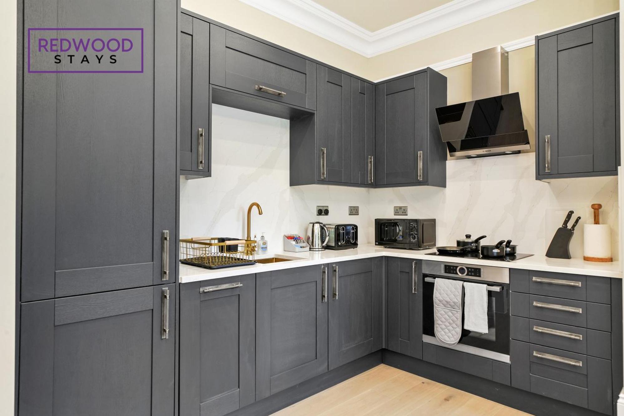 Top Quality 2 Bed 1 Bath Apartments For Contractors By Redwood Stays 독서 외부 사진